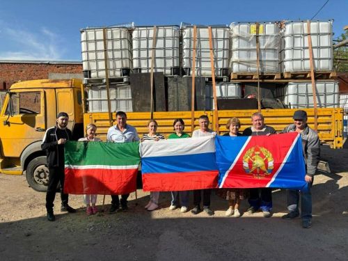 Добровольные пожарные Татарстана отправили гуманитарный груз в зону СВО