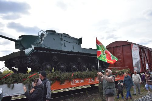 Кайбичане встретили поезд Победы на станции Куланга