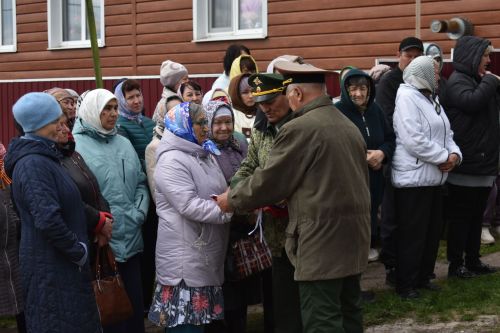 Олы Кайбычта махсус хәрби операция зонасында һәлак булган авылдашлары белән хушлаштылар