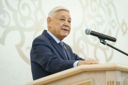 Поздравление Председателя Государственного Совета Республики Татарстан Ф.Х. Мухаметшина с Праздником Весны и Труда