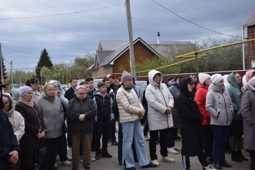Олы Кайбычта махсус хәрби операция зонасында һәлак булган авылдашлары белән хушлаштылар
