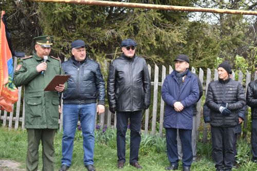 Олы Кайбычта махсус хәрби операция зонасында һәлак булган авылдашлары белән хушлаштылар