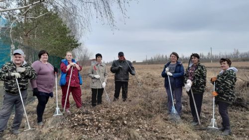 В Кайбицком районе в доме престарелых и инвалидов состоялся традиционный субботник!