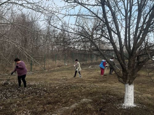 В Кайбицком районе в доме престарелых и инвалидов состоялся традиционный субботник!
