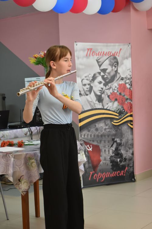Кайбычтагы Картлар һәм инвалидлар йортына район башлыгы һәм лицейчылар килде