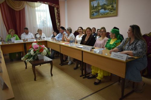 В Кайбицком районе состоялся круглый стол на тему «Культура семейных отношений»