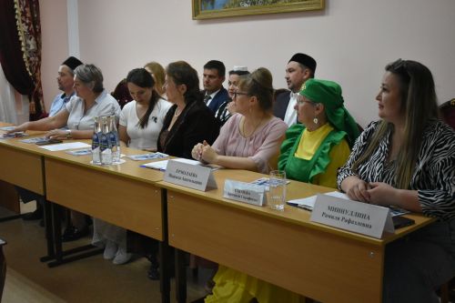 В Кайбицком районе состоялся круглый стол на тему «Культура семейных отношений»
