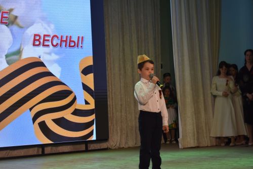 Кайбычның балалар сәнгать мәктәбе укучылары һәм укытучылары «Җиңүле яз җыры» дип исемләнгән концерт куйды