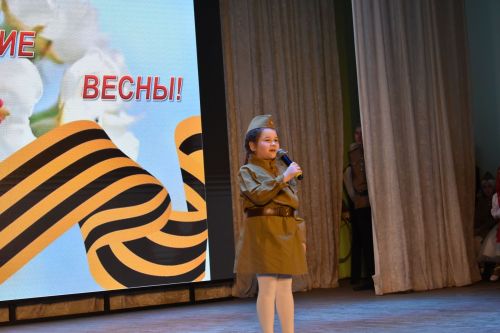 Кайбычның балалар сәнгать мәктәбе укучылары һәм укытучылары «Җиңүле яз җыры» дип исемләнгән концерт куйды