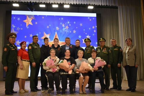 В Кайбицах состоялась встреча с призывниками и их матерями