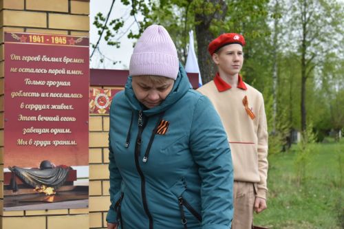 Камыллы авылында яңа һәйкәл ачылды