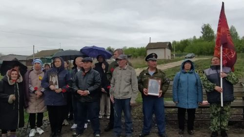 В Нижней Куланге торжественно открыли памятник воинам Великой Отечественной войны