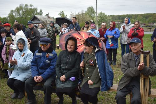 Камыллы авылында яңа һәйкәл ачылды