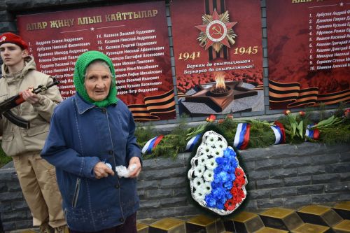 Кушкүл авылында Бөек Җиңүнең 80 еллыгына багышланган митинг үтте