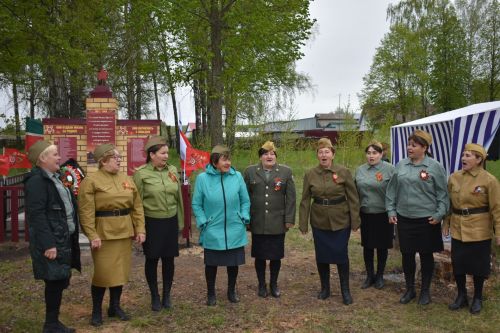 Камыллы авылында яңа һәйкәл ачылды