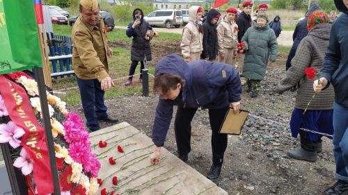 В Нижней Куланге торжественно открыли памятник воинам Великой Отечественной войны