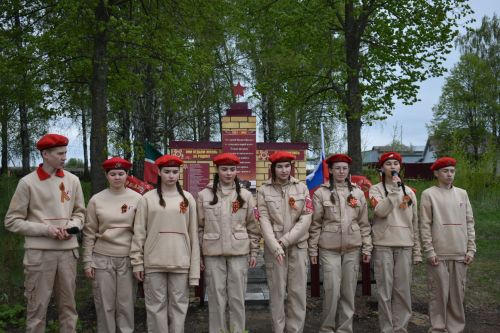 Камыллы авылында яңа һәйкәл ачылды