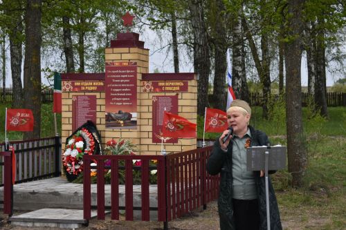 Камыллы авылында яңа һәйкәл ачылды