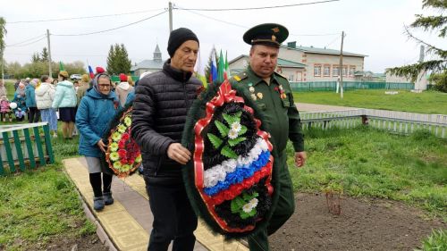 В Нижней Куланге торжественно открыли памятник воинам Великой Отечественной войны
