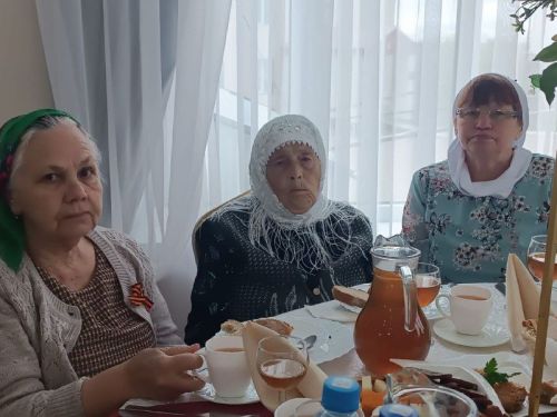 Олы Кайбычтагы кафеда өлкән буын кешеләрен хөрмәтләделәр
