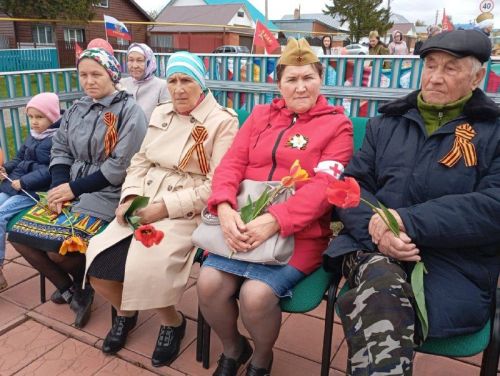 Бөек Ватан сугышында Җиңүнең 80 еллыгы уңаеннан Кошманда үткәрелгән митинг мизгелләре