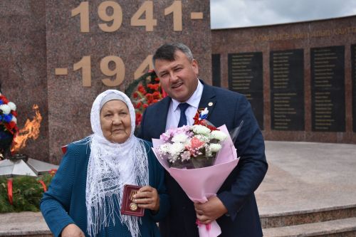 В Кайбицах в День Победы вручили ордена и медали