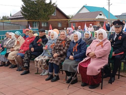Бөек Ватан сугышында Җиңүнең 80 еллыгы уңаеннан Кошманда үткәрелгән митинг мизгелләре