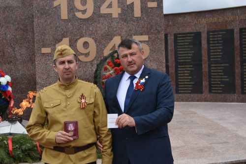 В Кайбицах в День Победы вручили ордена и медали