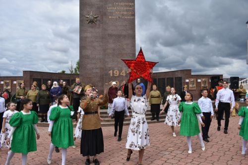В Кайбицах встретили 80 годовщину Победы