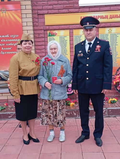 Бөек Ватан сугышында Җиңүнең 80 еллыгы уңаеннан Кошманда үткәрелгән митинг мизгелләре