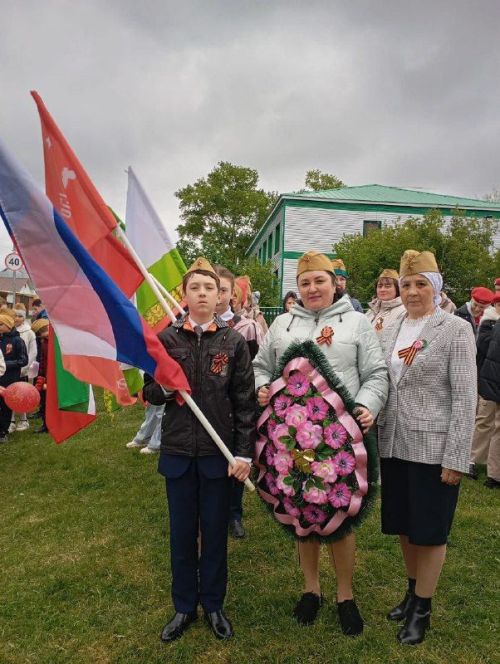 Бөек Ватан сугышында Җиңүнең 80 еллыгы уңаеннан Кошманда үткәрелгән митинг мизгелләре