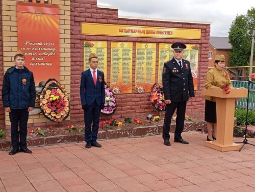 Бөек Ватан сугышында Җиңүнең 80 еллыгы уңаеннан Кошманда үткәрелгән митинг мизгелләре