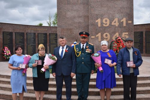 В Кайбицах в День Победы вручили ордена и медали