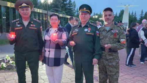 По случаю Дня памяти и скорби 21 июня в мемориальном комплексе Больших Кайбицах состоялась акция «Свеча памяти»