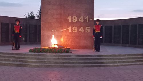 По случаю Дня памяти и скорби 21 июня в мемориальном комплексе Больших Кайбицах состоялась акция «Свеча памяти»
