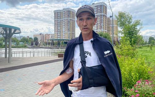 «Выскочила, впилась в палец и повисла на нем»: история казанца, которого укусила гадюка