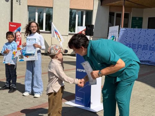 В Кайбицах накануне Дня молодежи состоялась церемония награждения победителей и участников республиканского профсоюзного конкурса детских рисунков