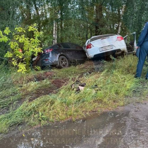 В Зеленодольском районе РТ столкнулись две легковушки, один из водителей погиб