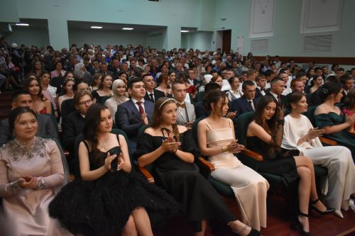 Яркие моменты единого выпускного в Кайбицком районе