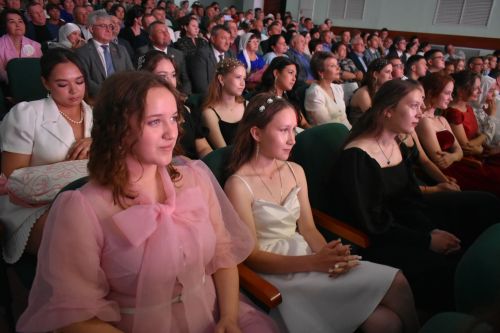 Яркие моменты единого выпускного в Кайбицком районе