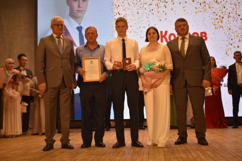 Яркие моменты единого выпускного в Кайбицком районе