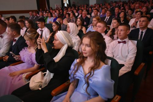 Яркие моменты единого выпускного в Кайбицком районе