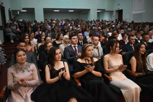 Яркие моменты единого выпускного в Кайбицком районе