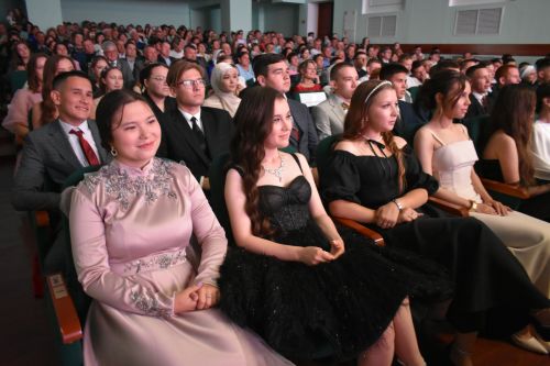 Яркие моменты единого выпускного в Кайбицком районе