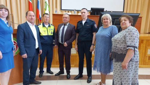 Кайбычта юл хәрәкәте иминлеген тәэмин итү комиссиясенең киңәйтелгән утырышында куркынычсызлыкка бәйле мәсьәләләр турында фикер алыштылар