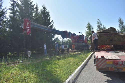 В парке Победы в Больших Кайбицах установили настоящий танк