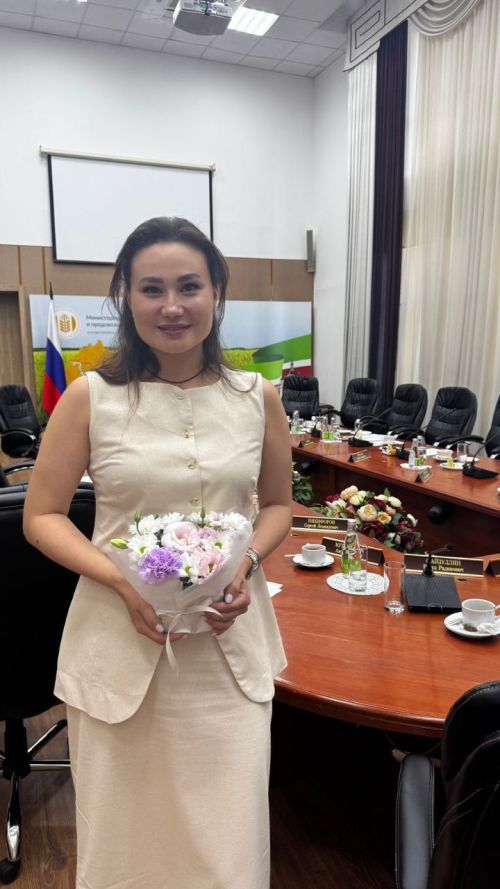 Индивидуальный предприниматель Алсу Мутыгуллина из Больших Кайбиц приняла участие в бизнес-обеде с фермерами Татарстана