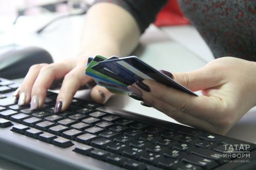 Жительница Казани перевела деньги аферистам, которые взломали аккаунт ее родственницы