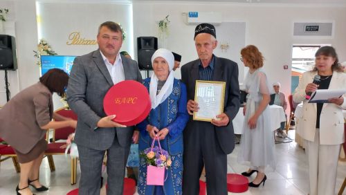 Кайбычта гаилә юбилярларын хөрмәтләделәр