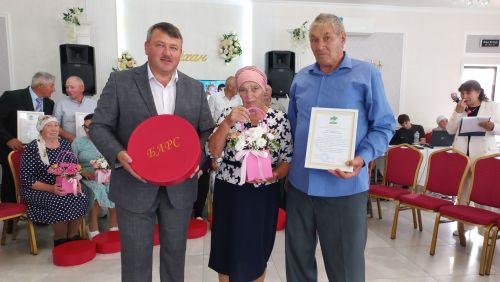 Кайбычта гаилә юбилярларын хөрмәтләделәр